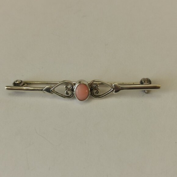 English Silver Vintage Double Heart Design Coral Stone Bar Brooch - Picture 1 of 10